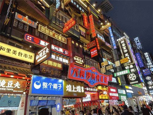 走訪長沙、重慶等地后，我總結出一套廣告牌發(fā)光字“吸金術”3